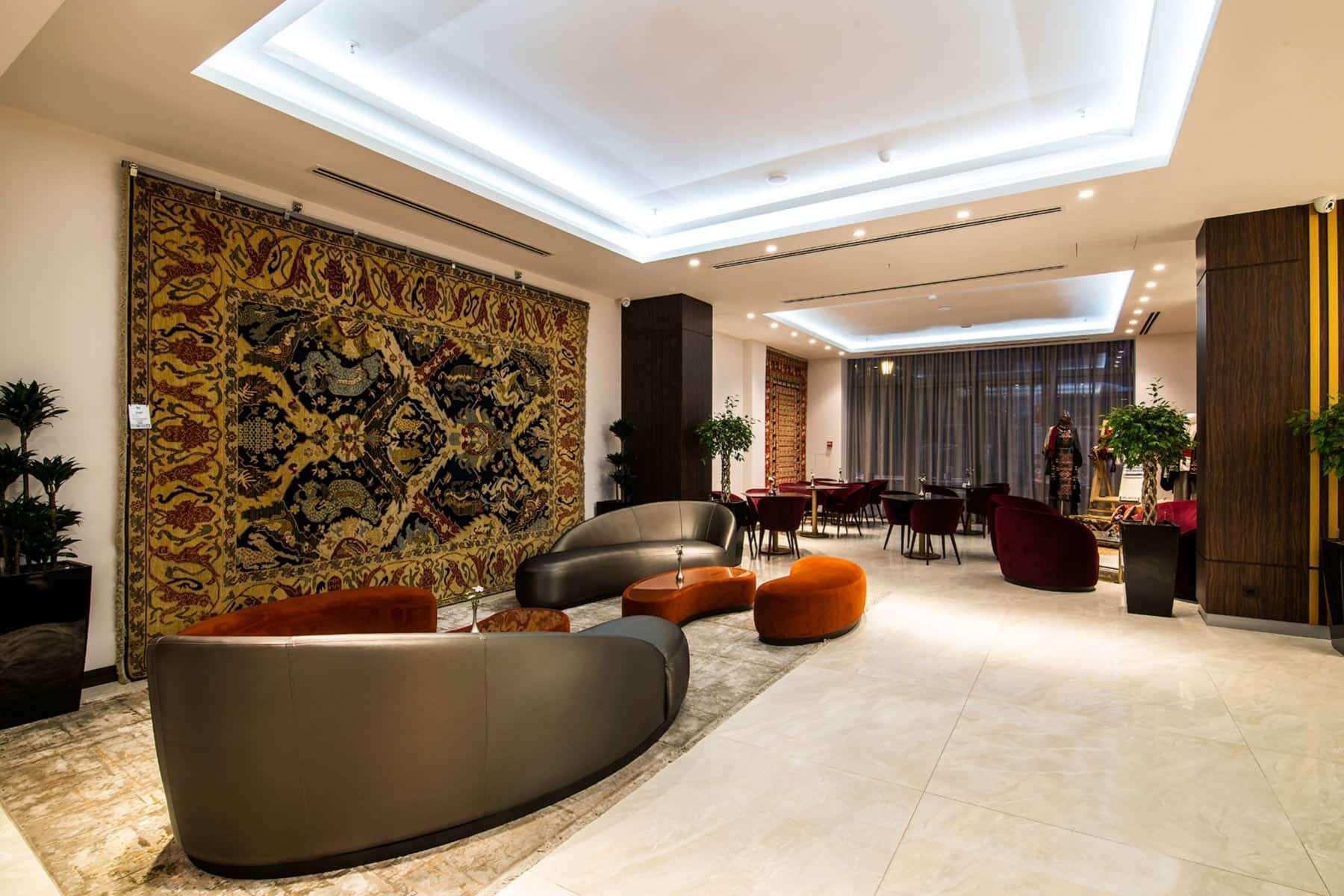 Ramada Hotel & Suites By Wyndham Erivan Exterior foto